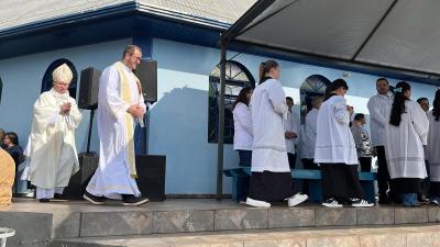 Fiéis participam da Missa das 10h na 63ª Festa do Bom Jesus em Campo Mendes